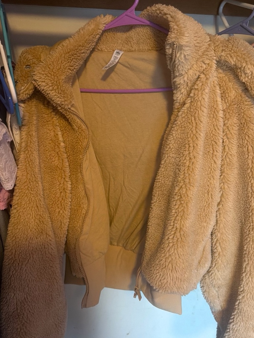 Alo Yoga Zip-Up Sherpa- NEVER WORN!!